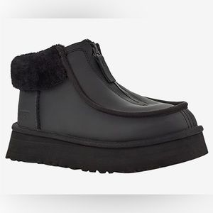 UGG “Funkette” zip up platform black matte leather Size 7